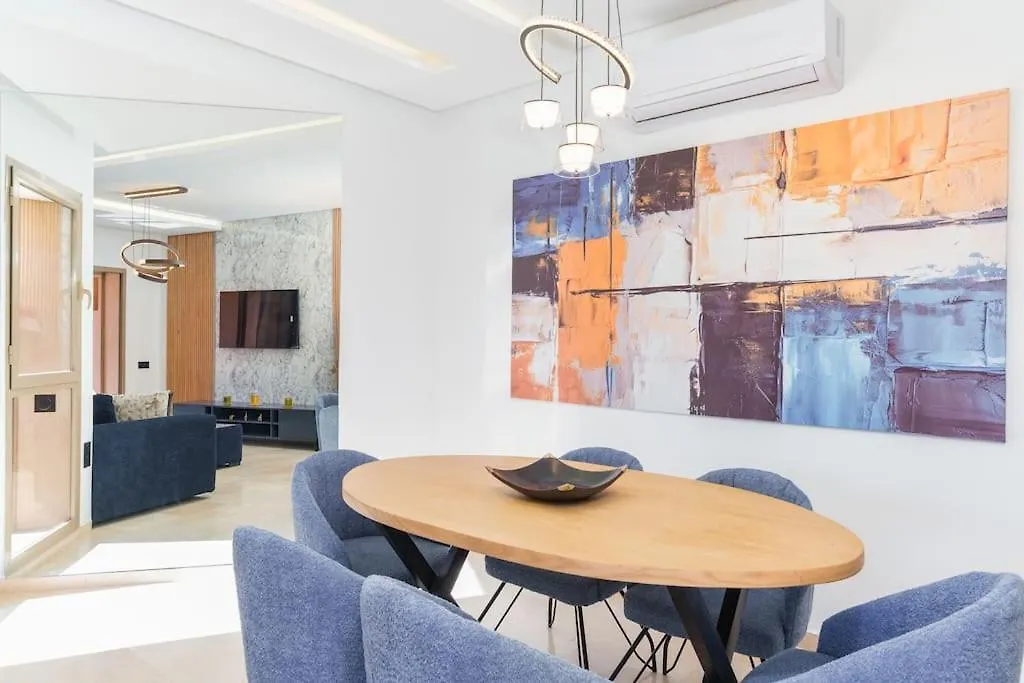Luxury Apartment Golf & Pool View - Wifi Marakeş